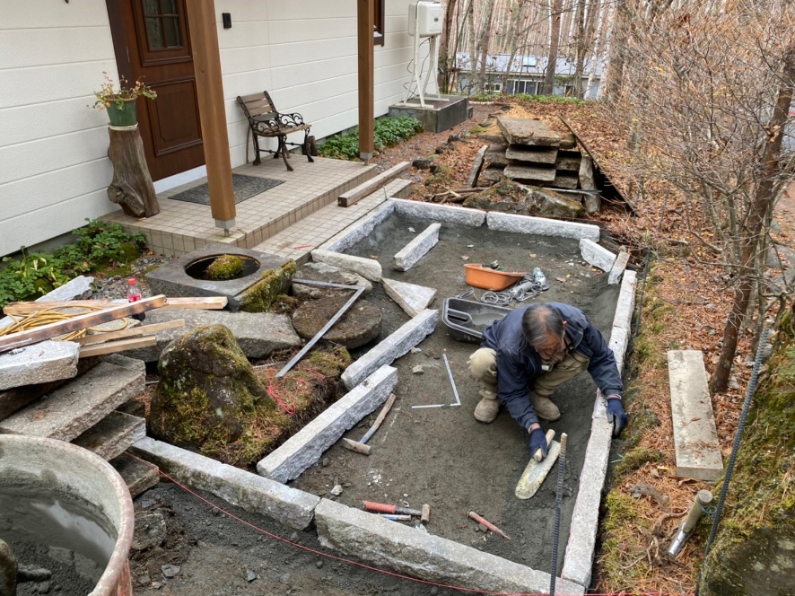 敷石工事完成(^^) 敷石工事完成(^^)